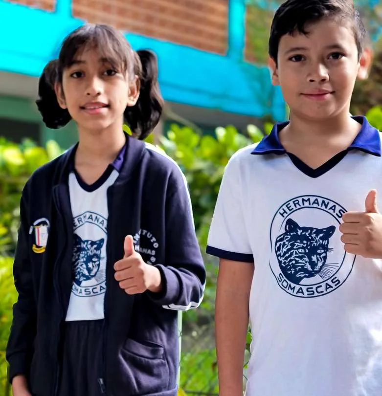 Estudiantes de educación básica del Instituto Hermanas Somascas